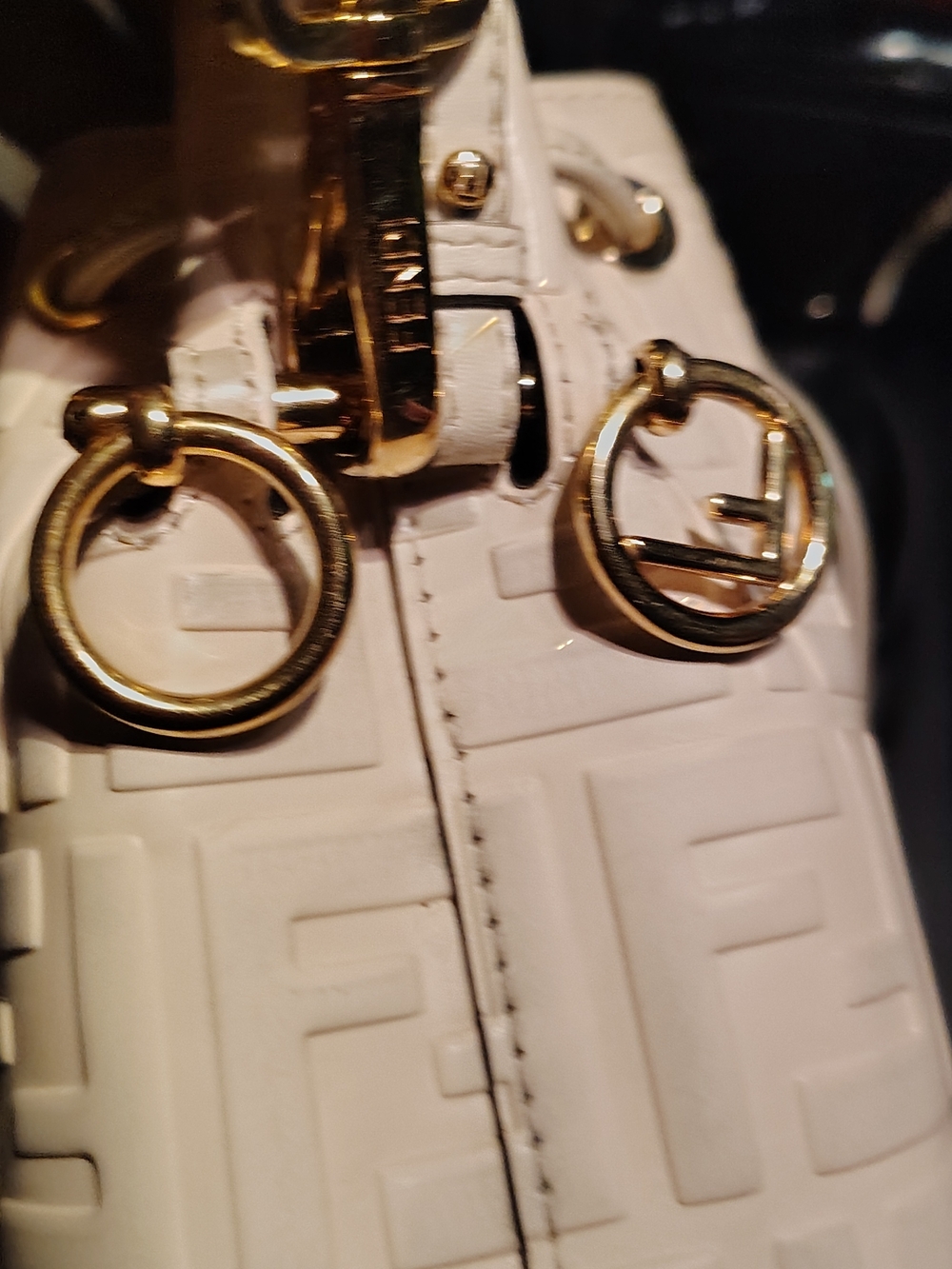 Fendi Mon Tresor Bucket Bag Beige/Raffia - Picture 6 of 11